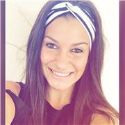 Profesora de Educación Primaria y estudiante de psicopedagogía y coaching. Apasionada por la educación y el continuo aprendizaje. Experiencia en impartir clases de apoyo y refuerzo tanto a primaria como a estudiantes de secundaria